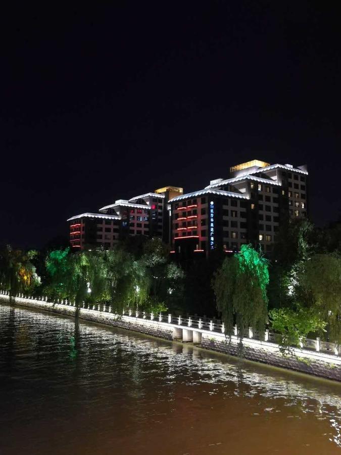 Ramada Casa Hotel Yangzhou Eksteriør bilde